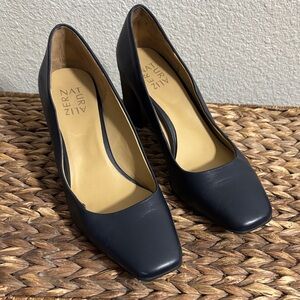 Naturalizer Women's Navy Heels